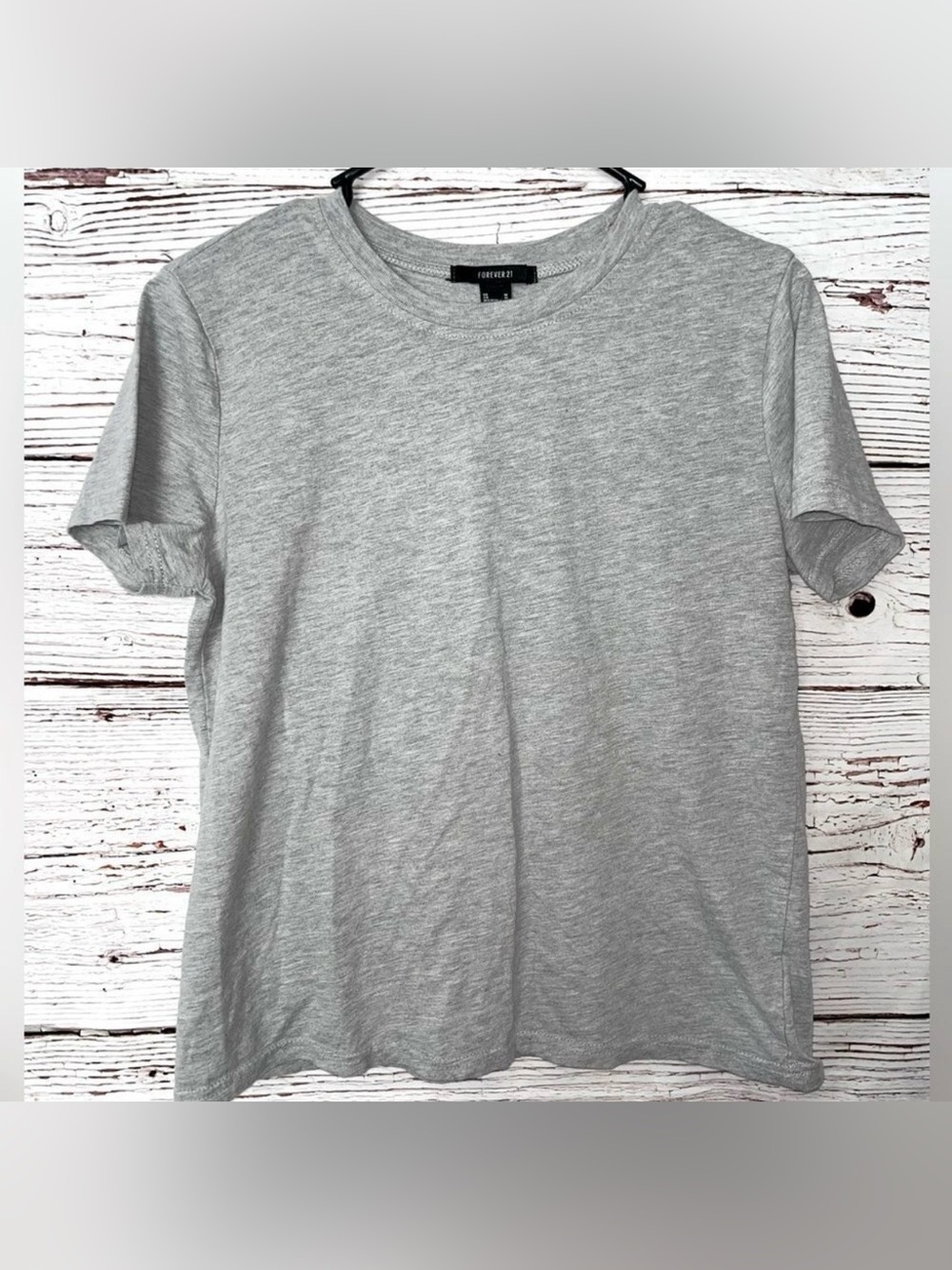 Forever 21 Women’s Gray Short Sleeve T-Shirt